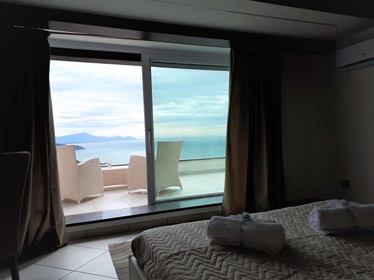 Villa Treglia B&B ฟอร์เมีย ภายนอก รูปภาพ