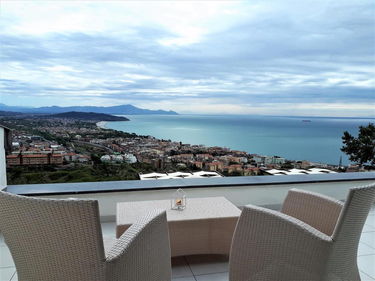 Villa Treglia B&B ฟอร์เมีย ภายนอก รูปภาพ