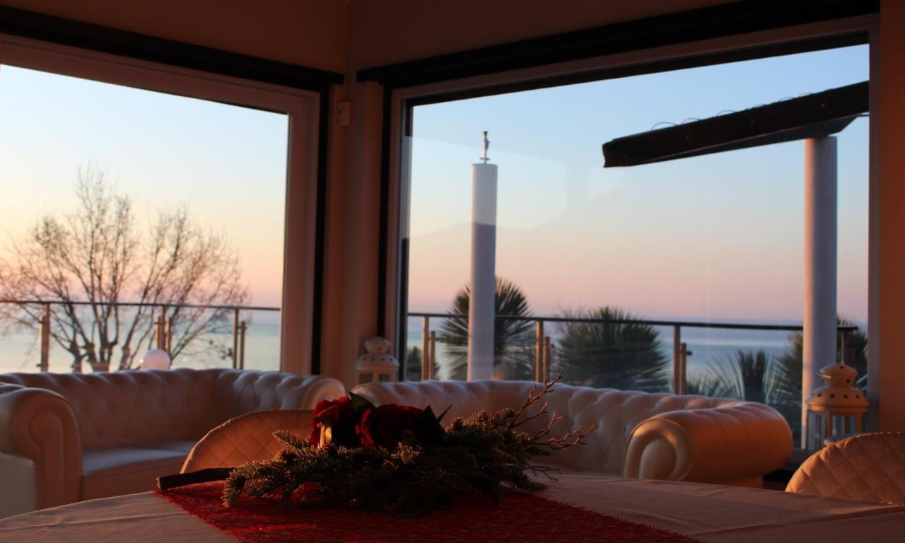 Villa Treglia B&B ฟอร์เมีย ภายนอก รูปภาพ